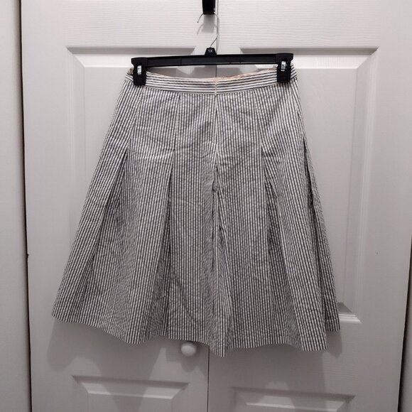 J.Crew Pleated Striped Cotton Skirt Women’s Size 2 Navy White A-Line Knee Length - Picture 7 of 10